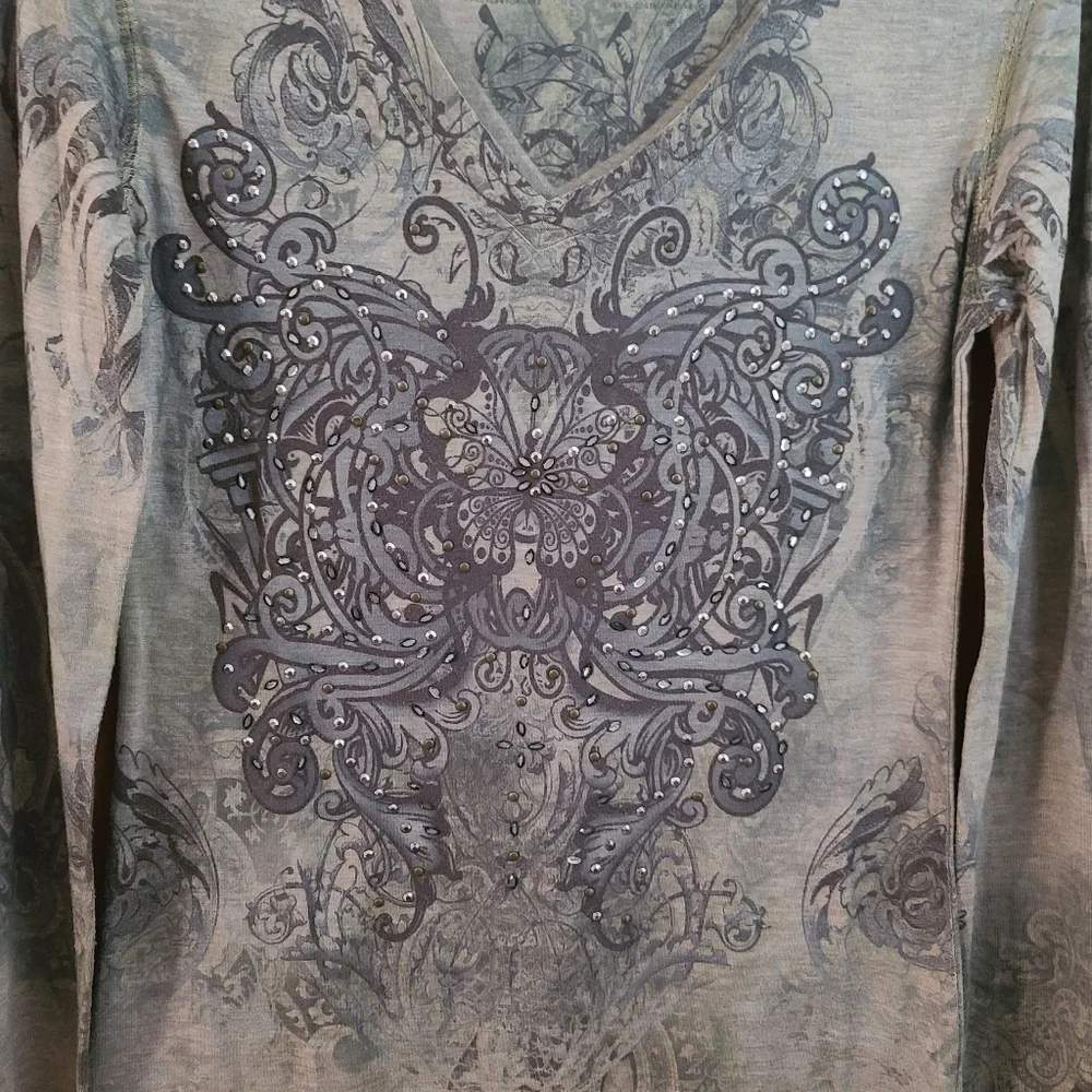 Green Source Women's Dark Green Crown Monarchy Blingy Shirt, Size S - Picture 8 of 12